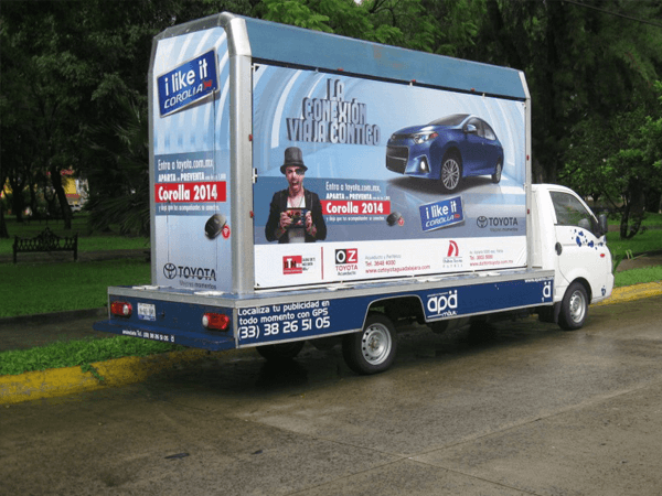 Apa Publicidad Mvil con Gps Toyota Corolla